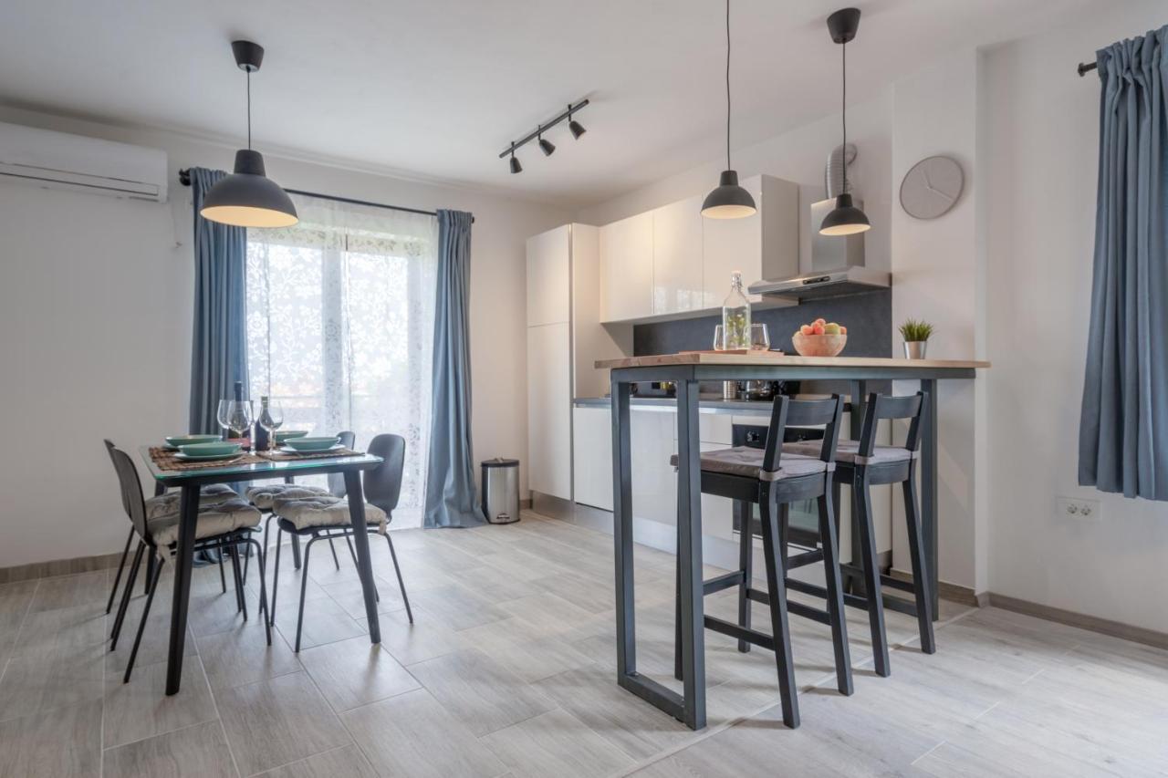 Visum Apartments Пула Екстериор снимка