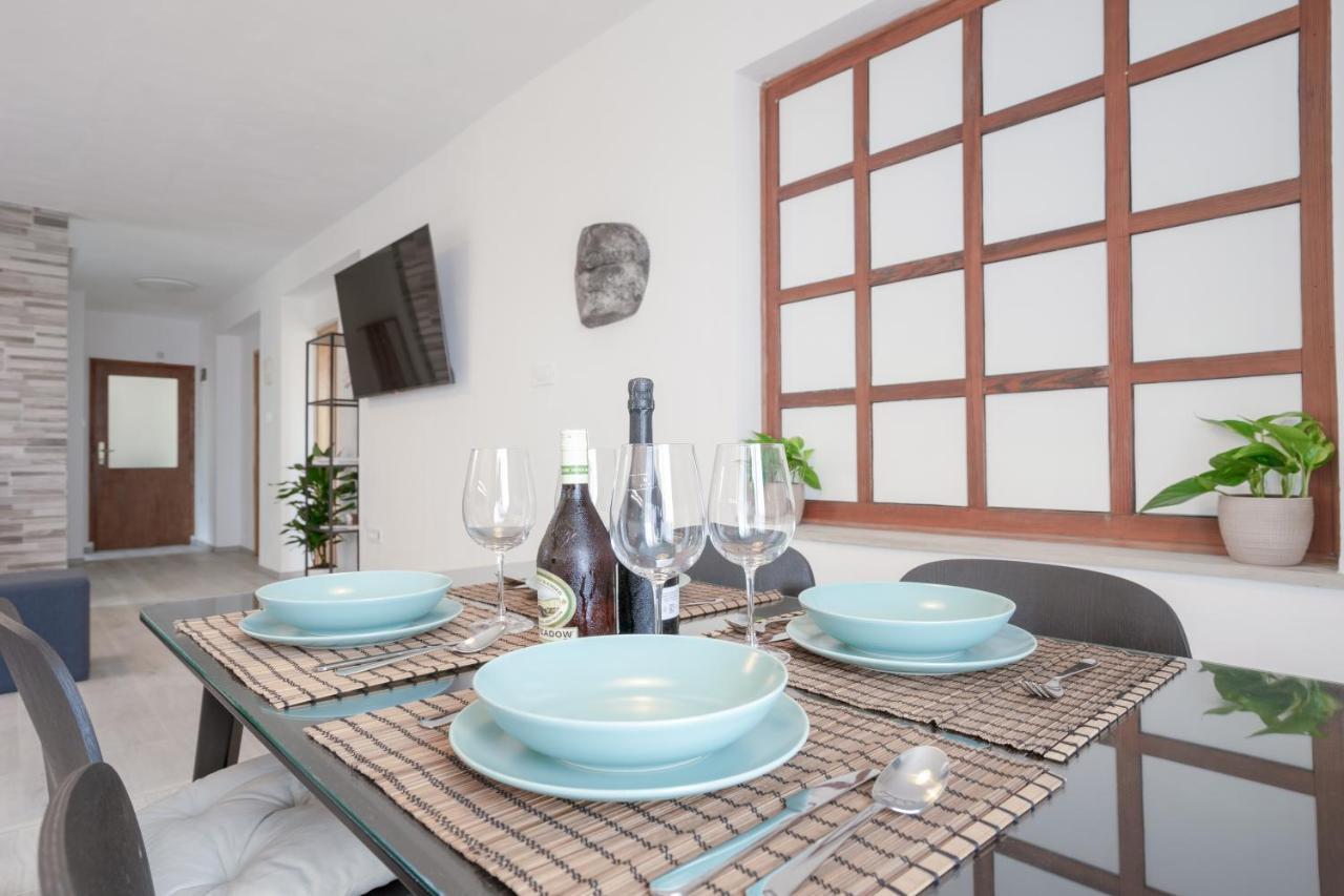 Visum Apartments Пула Екстериор снимка