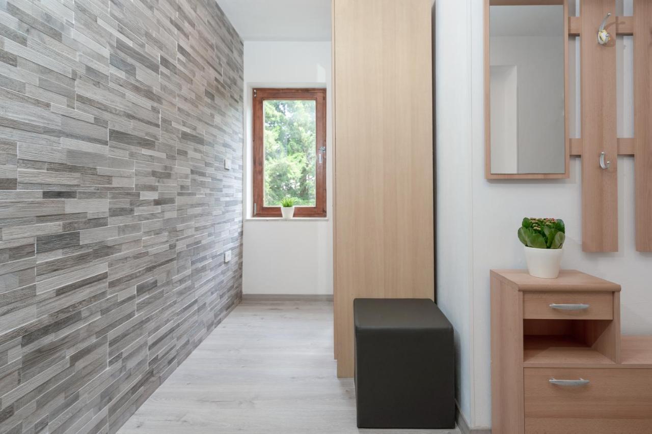 Visum Apartments Пула Екстериор снимка