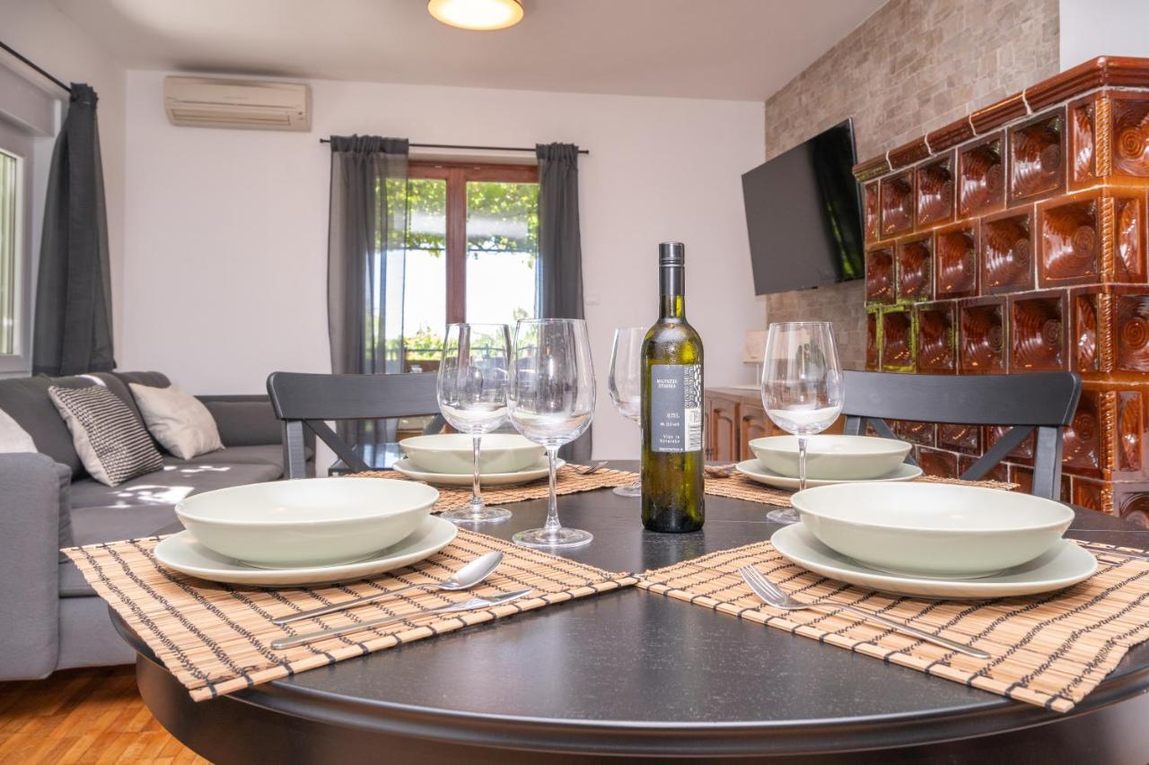 Visum Apartments Пула Екстериор снимка