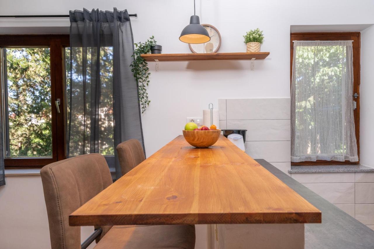 Visum Apartments Пула Екстериор снимка