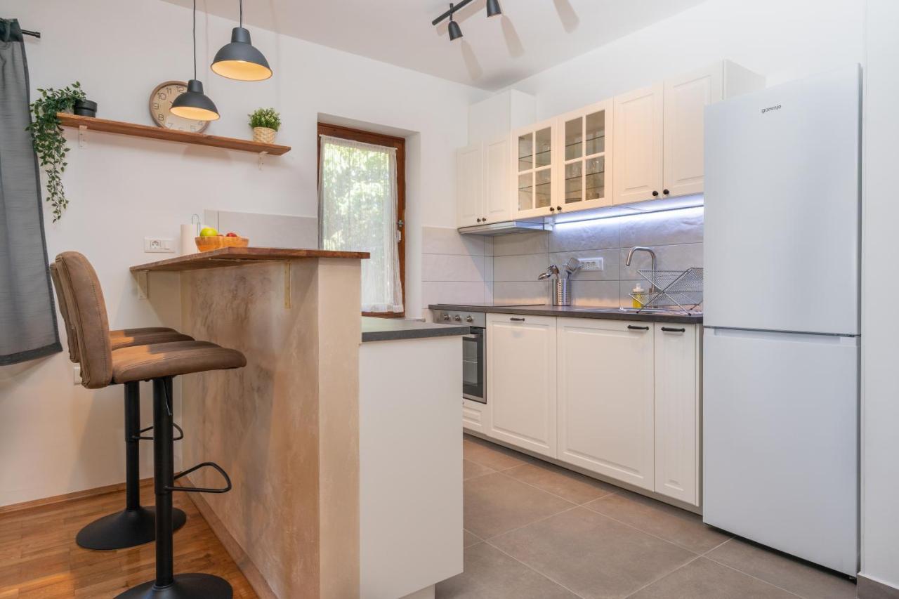 Visum Apartments Пула Екстериор снимка