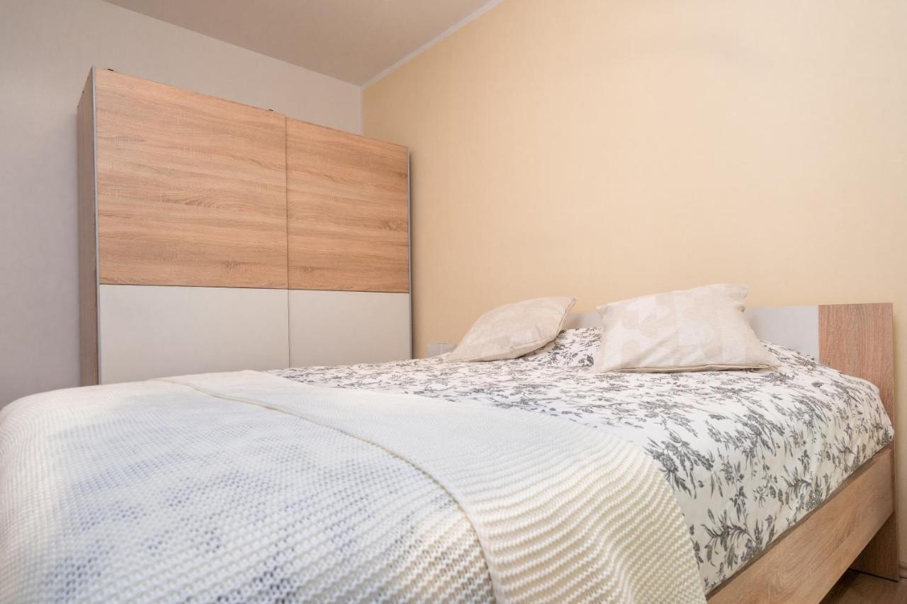 Visum Apartments Пула Екстериор снимка